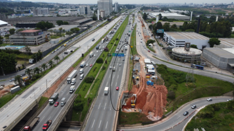 Ccr Viaoeste Realiza Interdi O No Acostamento Da Pista Expressa Da