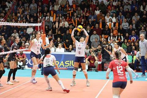 Em primeiro jogo da Superliga, Flor de Ypê Paulistano Barueri é derrotado pelo Sesi-Bauru