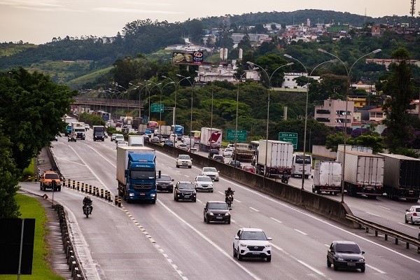 Movimento nas principais rodovias de São Paulo tem queda em abril ...